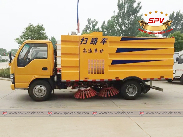 ISUZU road sweeper -S